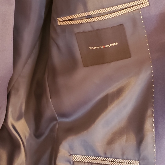 Tommy Hilfiger 2 pc Suit - Picture 9 of 9